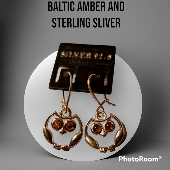 Baltic Amber and sterling silver owl earrings - Picture 1 of 2